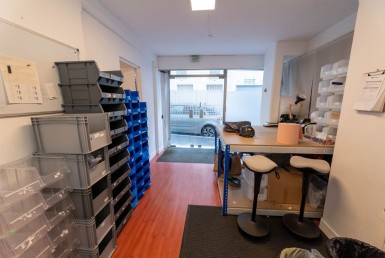 Location-pure-VL2-1976-httpwwwwallpartnersfr-PARIS